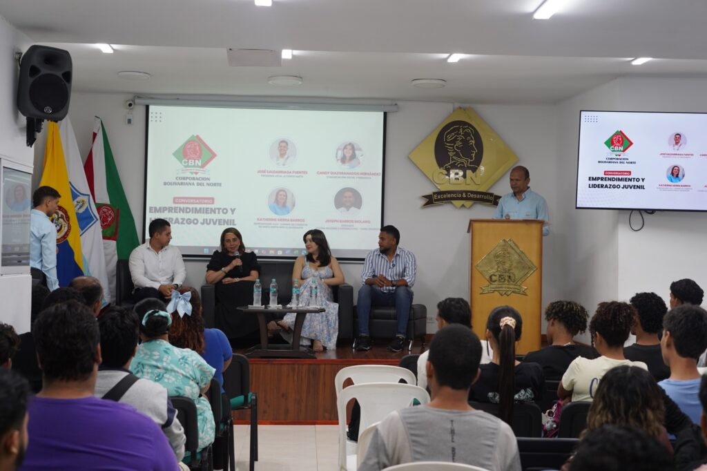 Conversatorio de emprendimiento en la CBN con estudiantes y ponentes